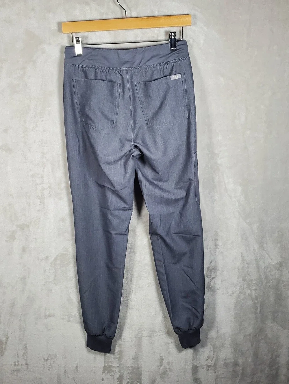 FIGS Zamora Jogger Scrub Pants Womens XS Charcoal Medical Nurse Workwear Cargo